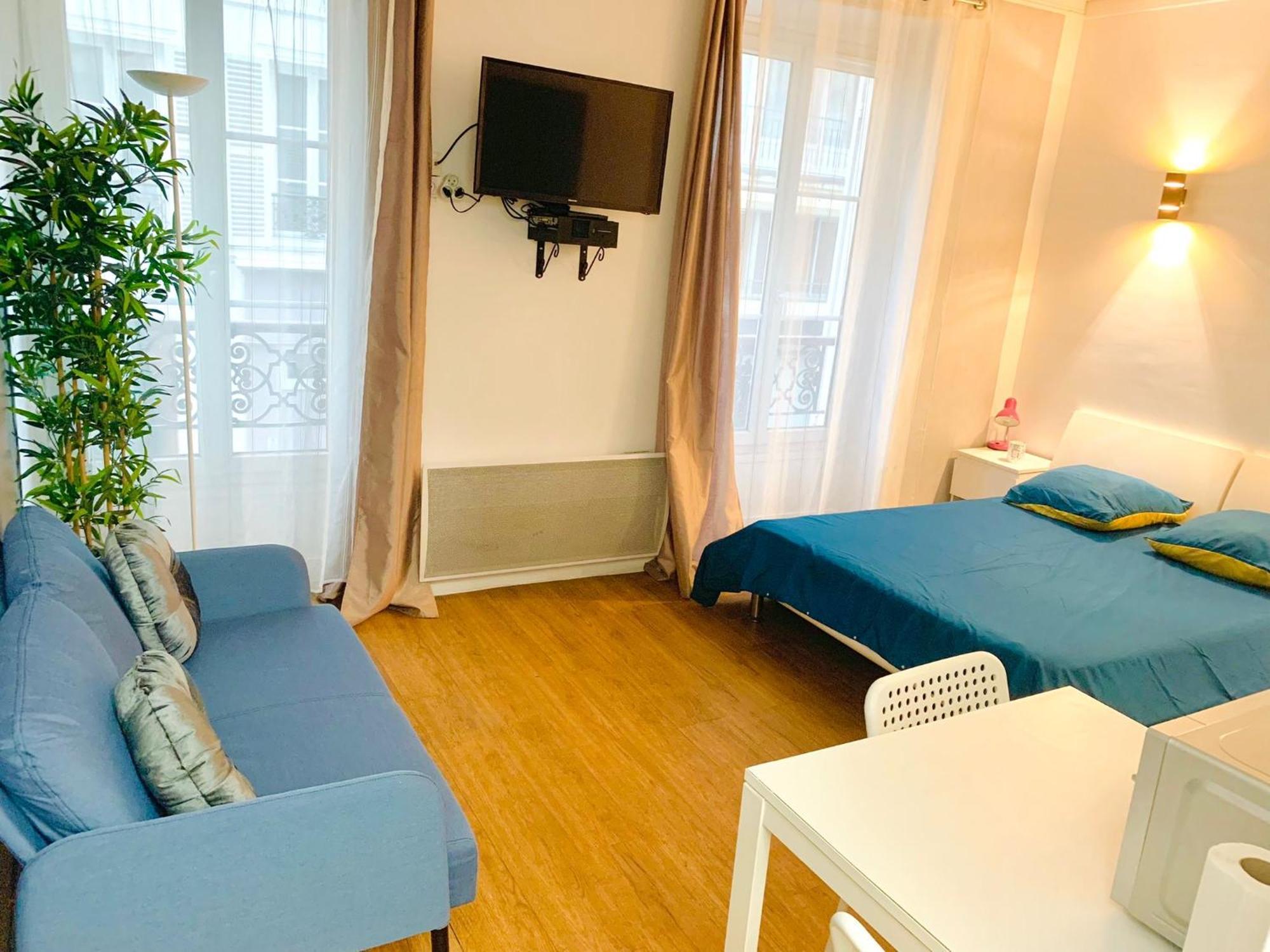 Eiffel Tower Champs De Mars Apartment Paris Exterior foto